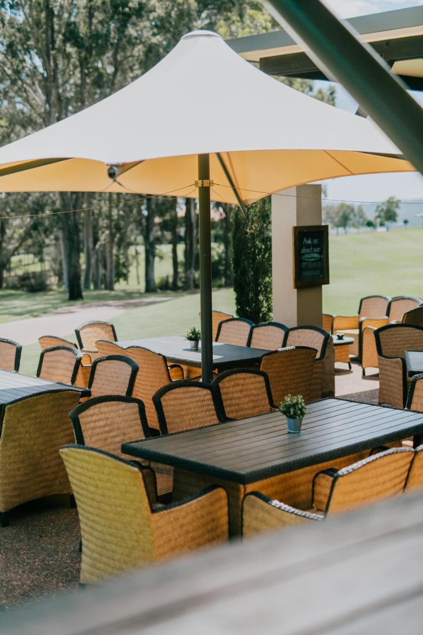 Chateau Elan At The Vintage Pokolbin Exteriör bild Clubhouse at the 2019 Women's Open