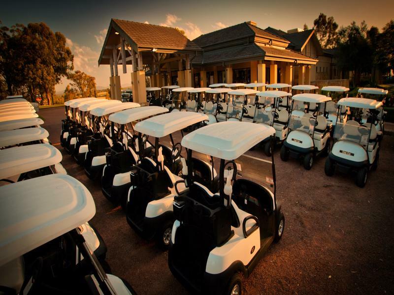 Chateau Elan At The Vintage Pokolbin Exteriör bild Golf carts at the clubhouse