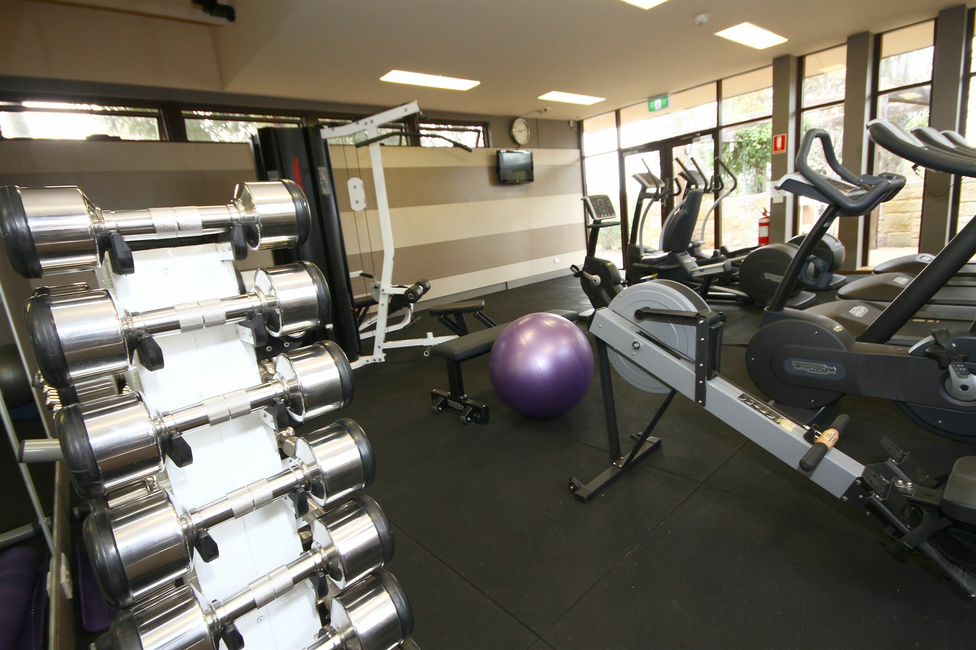 Chateau Elan At The Vintage Pokolbin Exteriör bild A typical gym